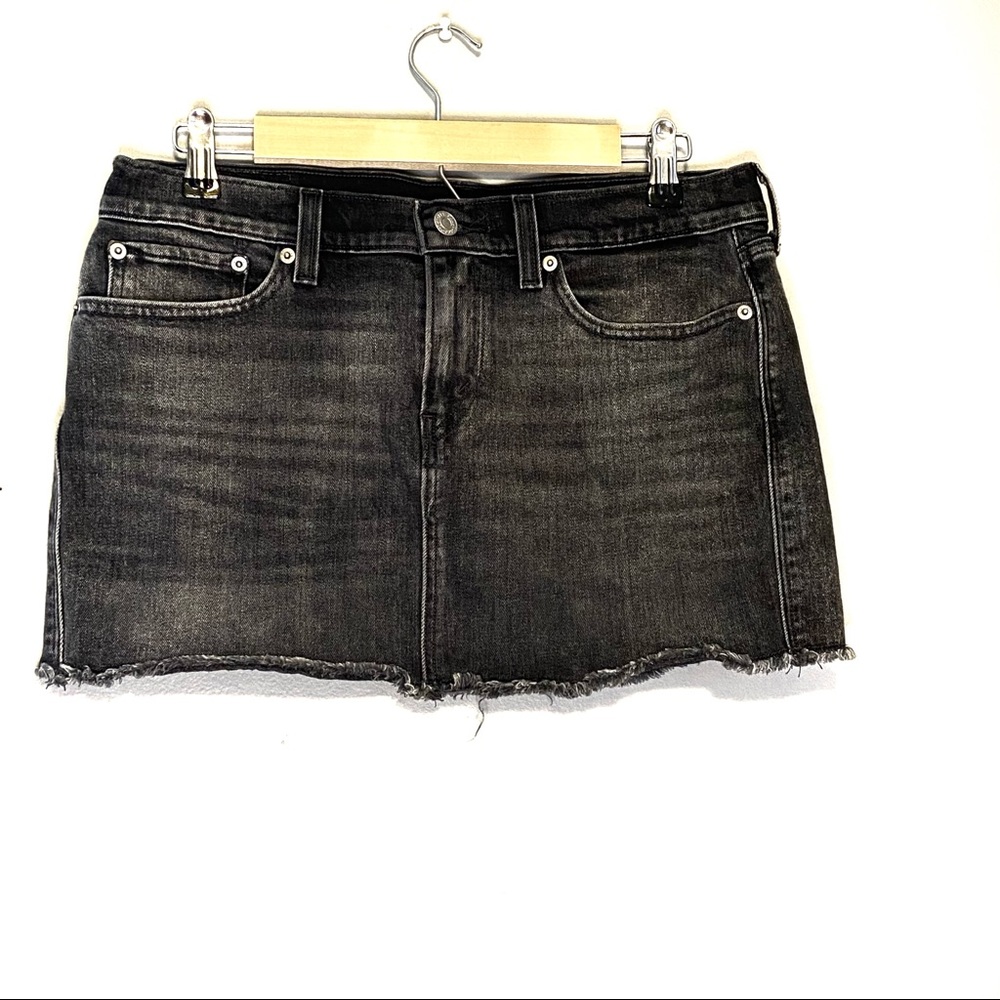 Levi’s Black Distressed Denim Mini Skirt